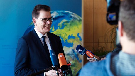 Federal Minister for Economic Cooperation and Development Gerd Müller presents the Marshall Plan with Africa in Berlin. <br/>Photo: BMZ, Michael Gottschalk/phototek.net