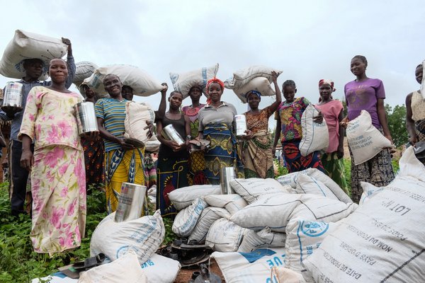 WFP and FAO distribute seeds, farming tools and food supplies to starving families in Dimbissi, Central African Republic, 2016. <br/>Photo: ©FAO-WFP/Ricci Shryock
