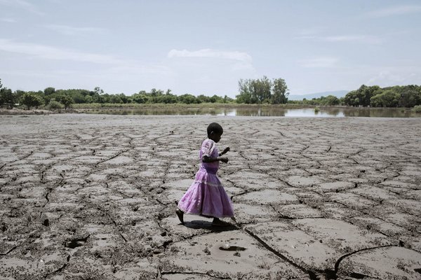 Un paysage de dégradation des sols après des inondations, Malawi.