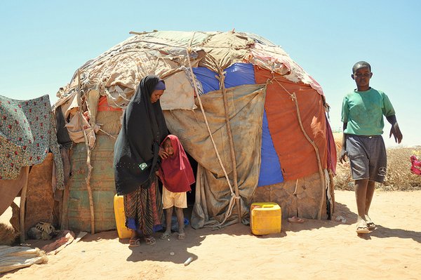 People suffering from drought.  Climate change causes extreme weather patterns in many regions of the world. <br> Photo: © Oxfam East Africa (flickr)