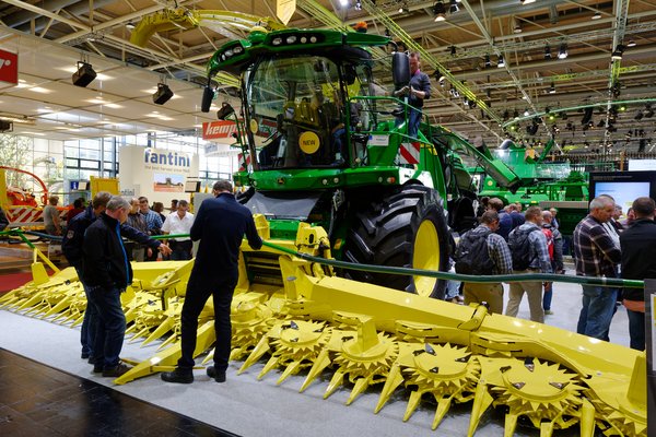 Agritechnica presentend innovations, which enable processes to be part-automated that will give farmers the new opportunities they need to enhance efficiency and conserve resources.